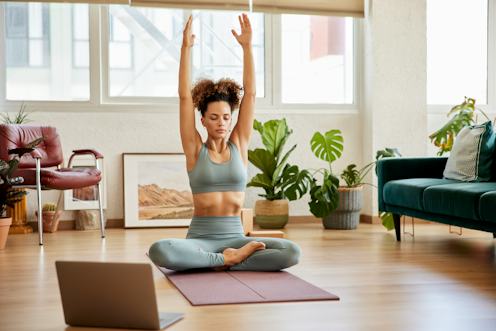 Yoga en casa: rutina de 15 minutos para empezar